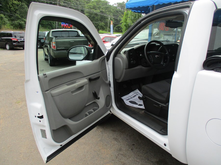 Used GMC Sierra 1500 2WD Reg Cab 133.0" Work Truck 2013 | Cos Central Auto. Meriden, Connecticut Used GMC Sierra 1500 2WD Reg Cab 133.0" Work Truck 2013 | Cos Central Auto. Meriden, Connecticut