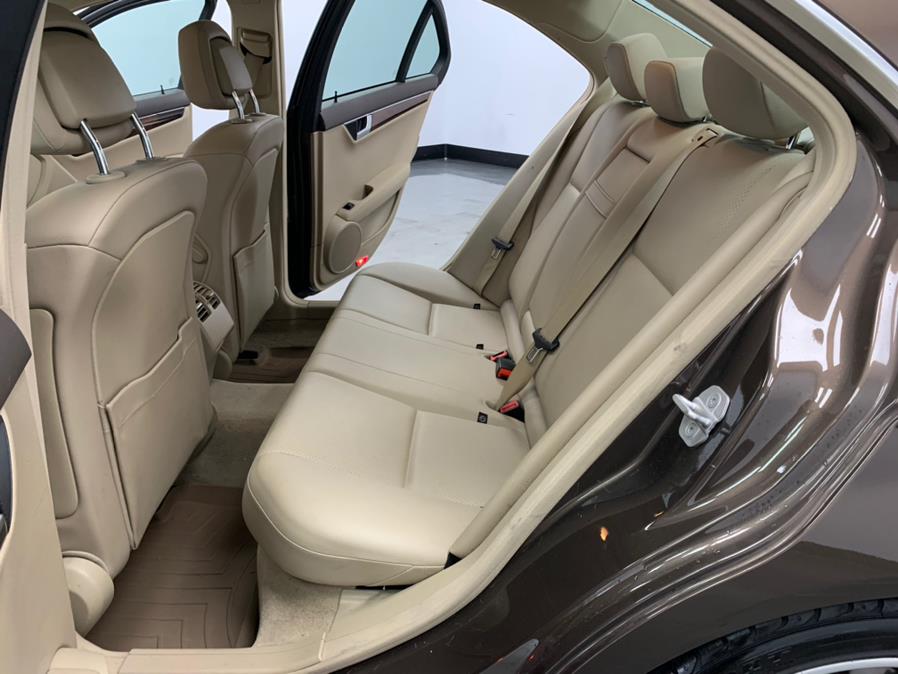 Used Mercedes-Benz C-Class 4dr Sdn C300 Sport 4MATIC 2014 | M Auto Group. Elizabeth, New Jersey Used Mercedes-Benz C-Class 4dr Sdn C300 Sport 4MATIC 2014 | M Auto Group. Elizabeth, New Jersey