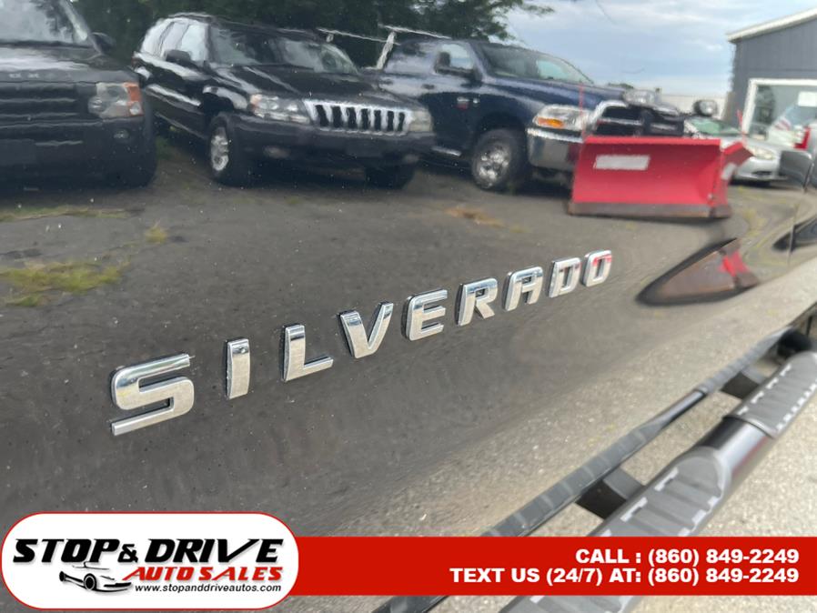2017 Chevrolet Silverado 1500 4WD Double Cab 143.5" Custom, available for sale in East Windsor, Connecticut | Stop & Drive Auto Sales. East Windsor, Connecticut 2017 Chevrolet Silverado 1500 4WD Double Cab 143.5" Custom, available for sale in East Windsor, Connecticut | Stop & Drive Auto Sales. East Windsor, Connecticut