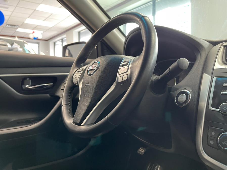 Used Nissan Altima 4dr Sdn I4 2.5 SV 2016 | 5 Towns Drive. Inwood, New York Used Nissan Altima 4dr Sdn I4 2.5 SV 2016 | 5 Towns Drive. Inwood, New York
