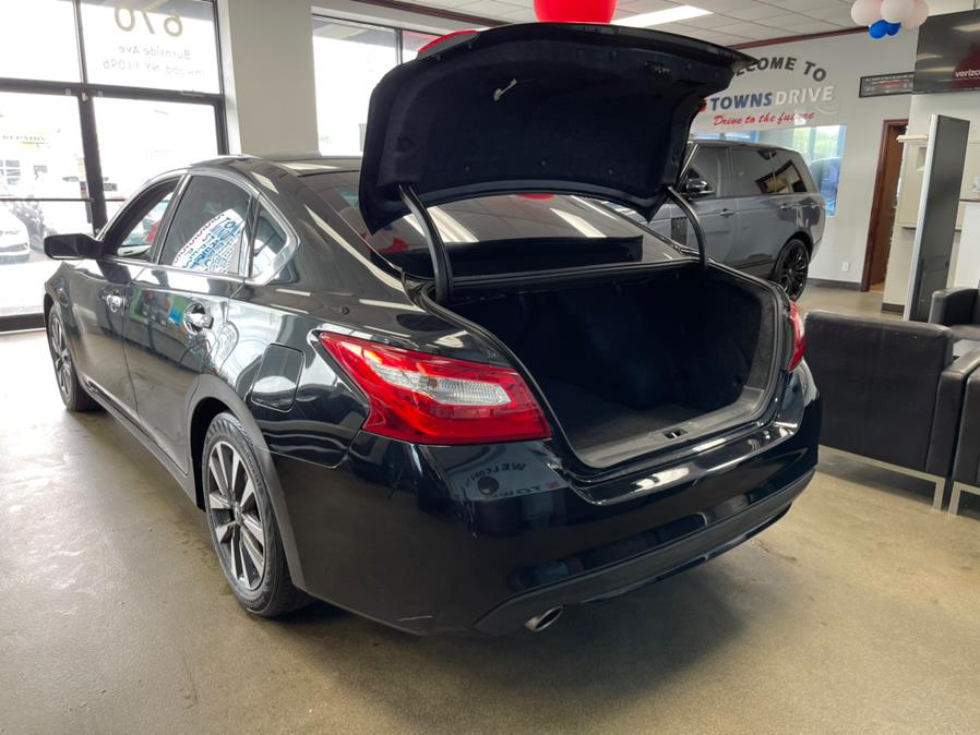Used Nissan Altima 4dr Sdn I4 2.5 SV 2016 | 5 Towns Drive. Inwood, New York Used Nissan Altima 4dr Sdn I4 2.5 SV 2016 | 5 Towns Drive. Inwood, New York