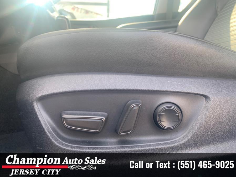 Used Toyota Camry SE Auto (Natl) 2018 | Champion Auto Sales of JC. Jersey City, New Jersey Used Toyota Camry SE Auto (Natl) 2018 | Champion Auto Sales of JC. Jersey City, New Jersey