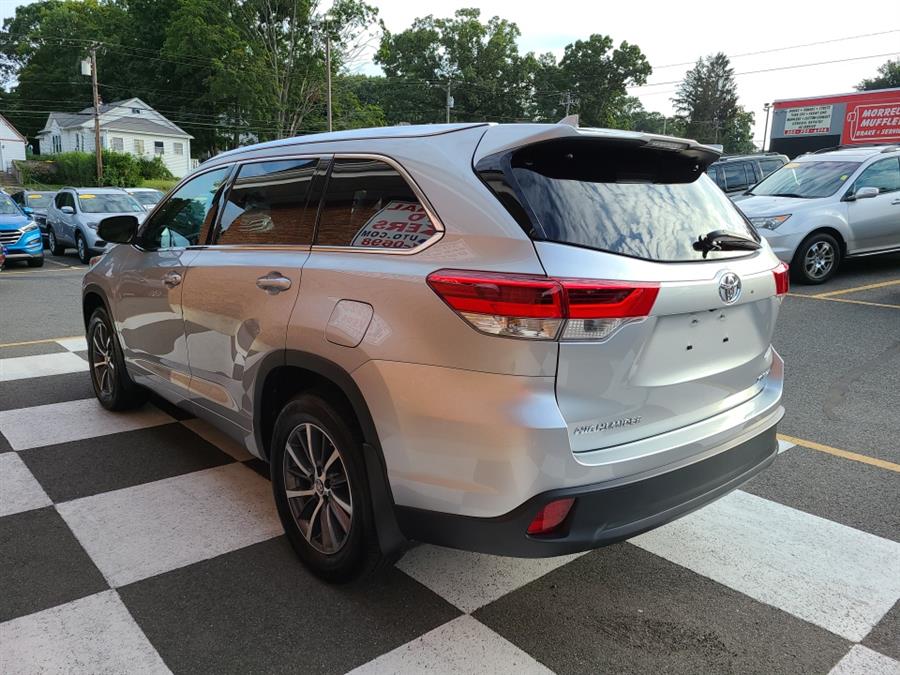 Used Toyota Highlander XLE V6 AWD 2018 | National Auto Brokers, Inc.. Waterbury, Connecticut Used Toyota Highlander XLE V6 AWD 2018 | National Auto Brokers, Inc.. Waterbury, Connecticut