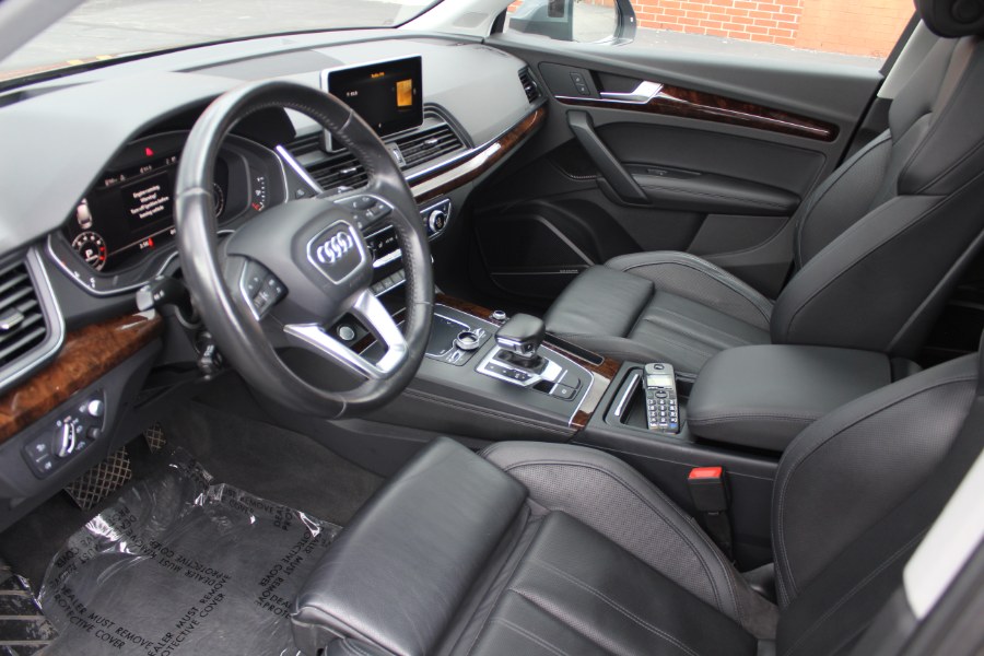 Used Audi Q5 2.0 TFSI Tech Prestige 2018 | Car Tec Enterprise Leasing & Sales LLC. Deer Park, New York Used Audi Q5 2.0 TFSI Tech Prestige 2018 | Car Tec Enterprise Leasing & Sales LLC. Deer Park, New York