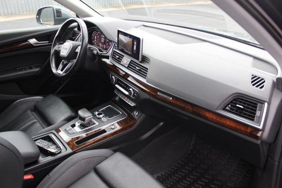 Used Audi Q5 2.0 TFSI Tech Prestige 2018 | Car Tec Enterprise Leasing & Sales LLC. Deer Park, New York Used Audi Q5 2.0 TFSI Tech Prestige 2018 | Car Tec Enterprise Leasing & Sales LLC. Deer Park, New York