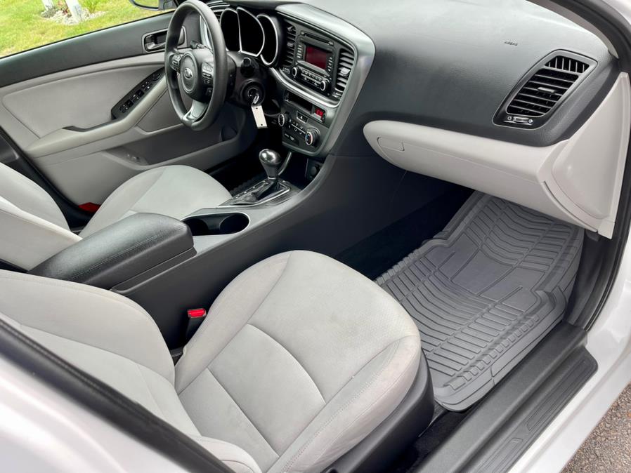Used Kia Optima 4dr Sdn LX 2015 | Mike And Tony Auto Sales, Inc. South Windsor, Connecticut Used Kia Optima 4dr Sdn LX 2015 | Mike And Tony Auto Sales, Inc. South Windsor, Connecticut