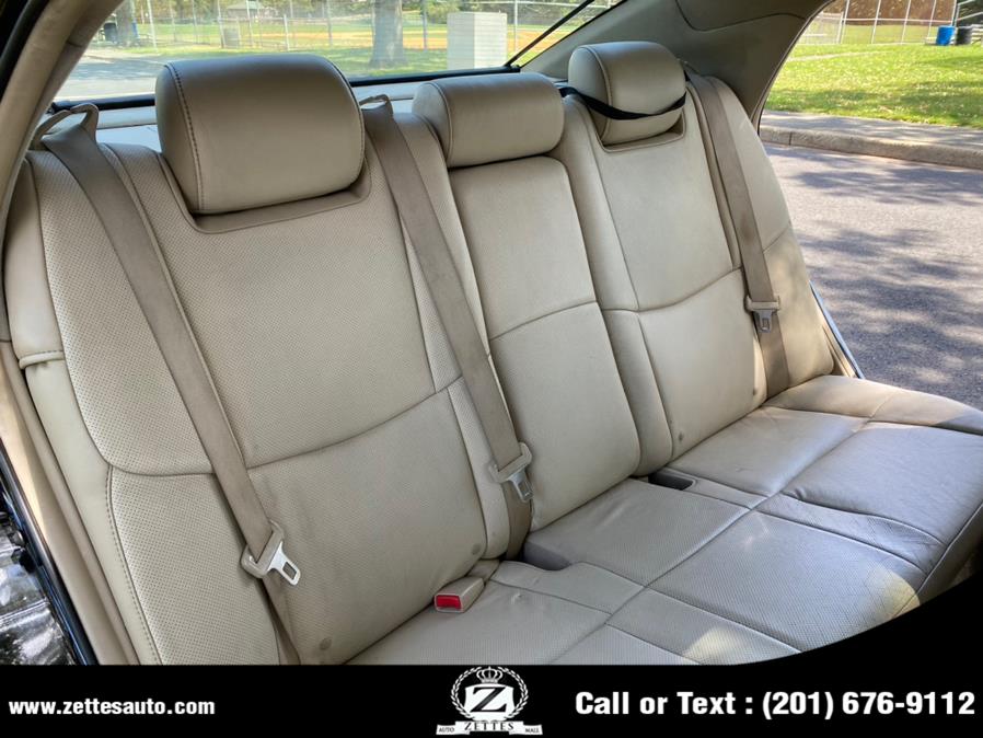 2011 Toyota Avalon 4dr Sdn Limited (Natl), available for sale in Jersey City, New Jersey | Zettes Auto Mall. Jersey City, New Jersey 2011 Toyota Avalon 4dr Sdn Limited (Natl), available for sale in Jersey City, New Jersey | Zettes Auto Mall. Jersey City, New Jersey