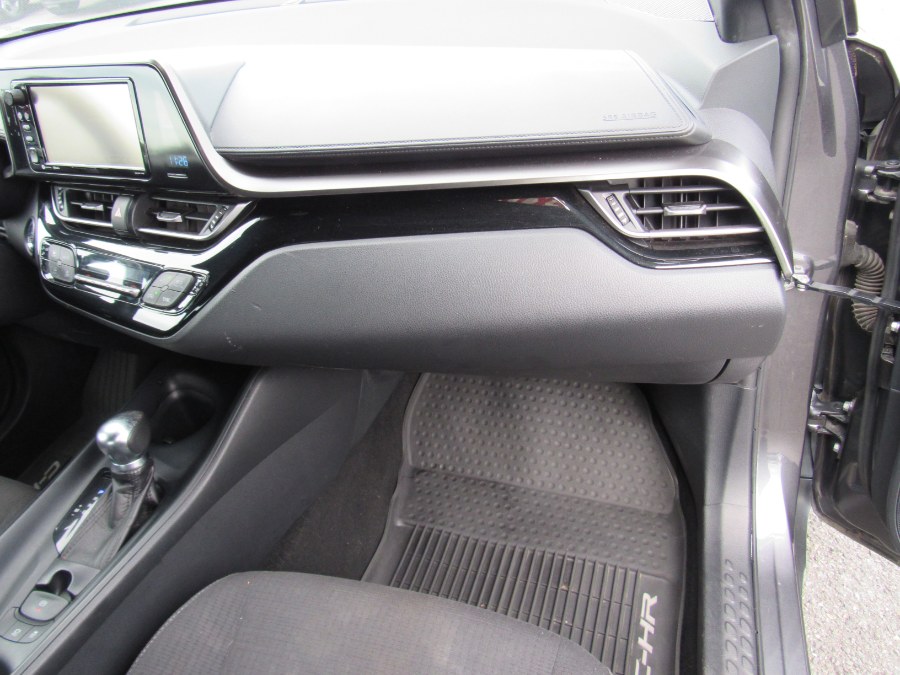 2018 Toyota C-HR XLE Premium FWD (Natl), available for sale in Irvington, New Jersey | NJ Used Cars Center. Irvington, New Jersey 2018 Toyota C-HR XLE Premium FWD (Natl), available for sale in Irvington, New Jersey | NJ Used Cars Center. Irvington, New Jersey