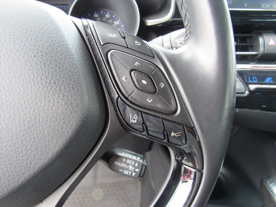 2018 Toyota C-HR XLE Premium FWD (Natl), available for sale in Irvington, New Jersey | NJ Used Cars Center. Irvington, New Jersey 2018 Toyota C-HR XLE Premium FWD (Natl), available for sale in Irvington, New Jersey | NJ Used Cars Center. Irvington, New Jersey