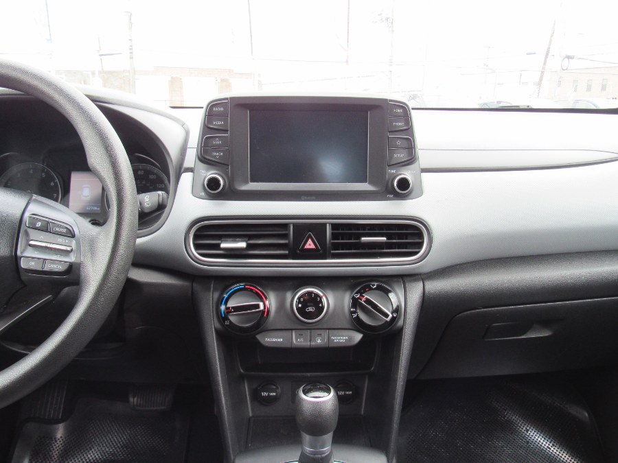Used Hyundai Kona SE 2.0L Auto 2018 | NJ Used Cars Center. Irvington, New Jersey Used Hyundai Kona SE 2.0L Auto 2018 | NJ Used Cars Center. Irvington, New Jersey