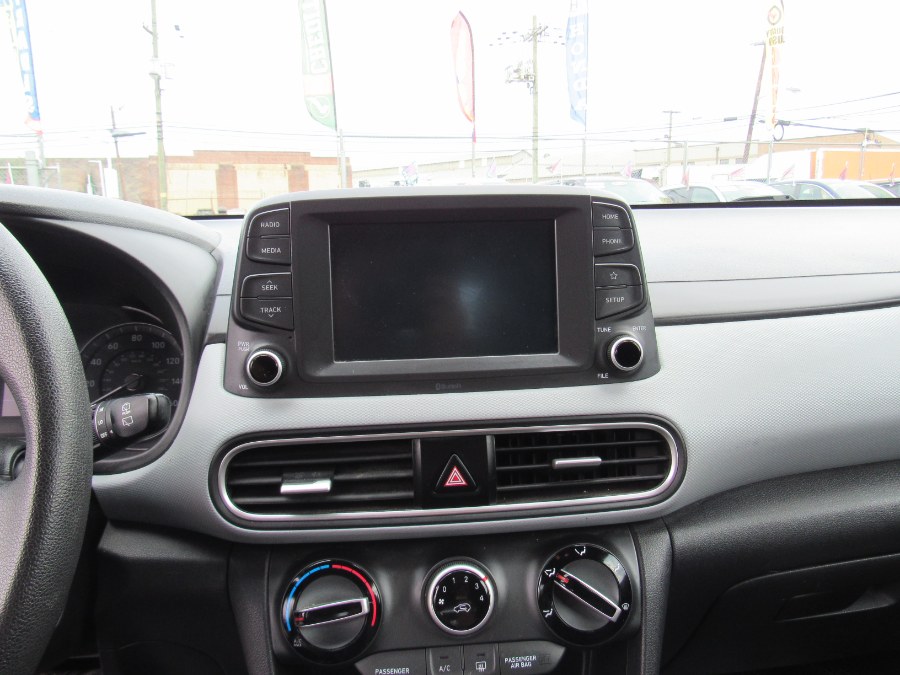 Used Hyundai Kona SE 2.0L Auto 2018 | NJ Used Cars Center. Irvington, New Jersey Used Hyundai Kona SE 2.0L Auto 2018 | NJ Used Cars Center. Irvington, New Jersey