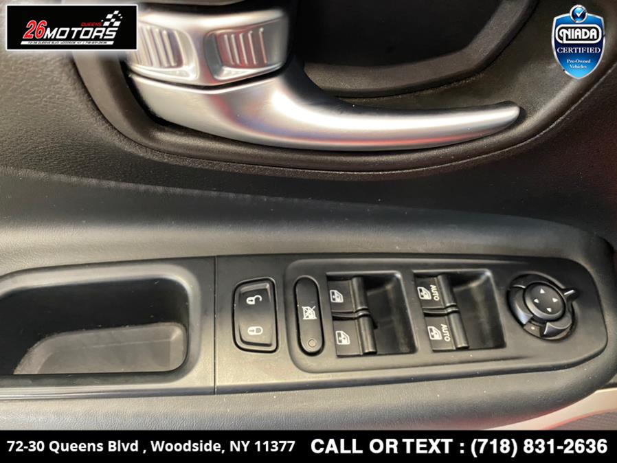 Used Jeep Renegade 4WD 4dr Limited 2016 | 26 Motors Queens. Woodside, New York Used Jeep Renegade 4WD 4dr Limited 2016 | 26 Motors Queens. Woodside, New York