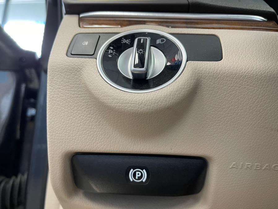 Used Mercedes-Benz E-Class 2dr Cabriolet E 400 RWD 2016 | 5 Towns Drive. Inwood, New York Used Mercedes-Benz E-Class 2dr Cabriolet E 400 RWD 2016 | 5 Towns Drive. Inwood, New York