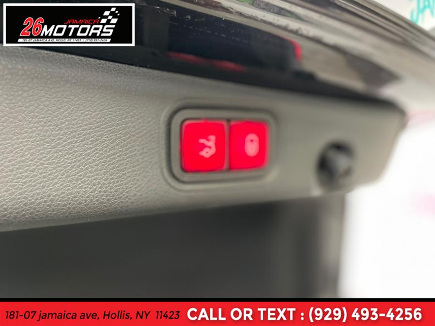 Used Mercedes-Benz E-Class Luxury Pkg E 300 4MATIC Sedan 2018 | Jamaica 26 Motors. Hollis, New York Used Mercedes-Benz E-Class Luxury Pkg E 300 4MATIC Sedan 2018 | Jamaica 26 Motors. Hollis, New York
