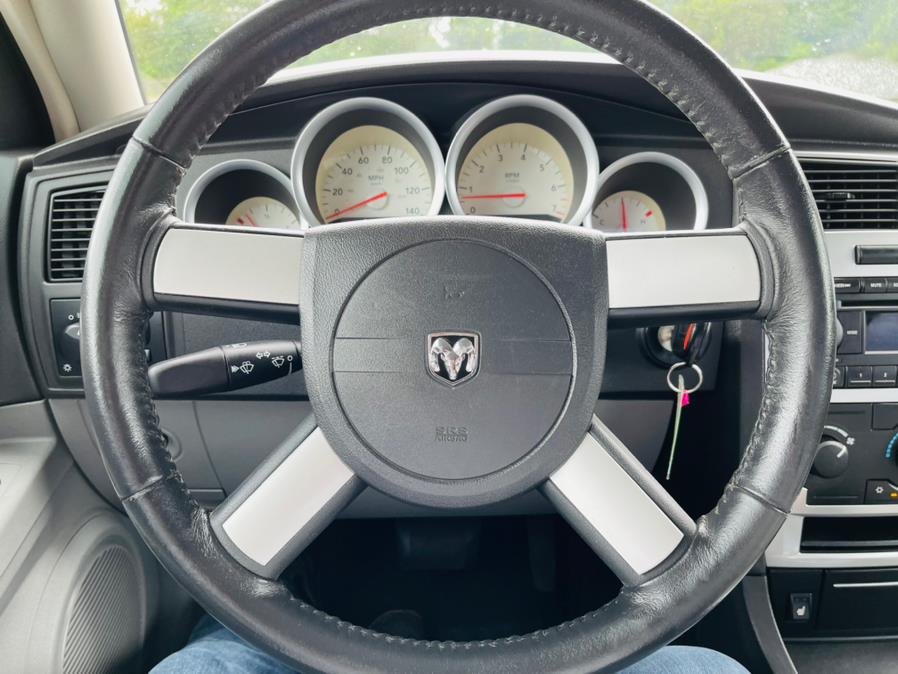 Used Dodge Charger 4dr Sdn RWD 2006 | Supreme Automotive. New Britain, Connecticut Used Dodge Charger 4dr Sdn RWD 2006 | Supreme Automotive. New Britain, Connecticut