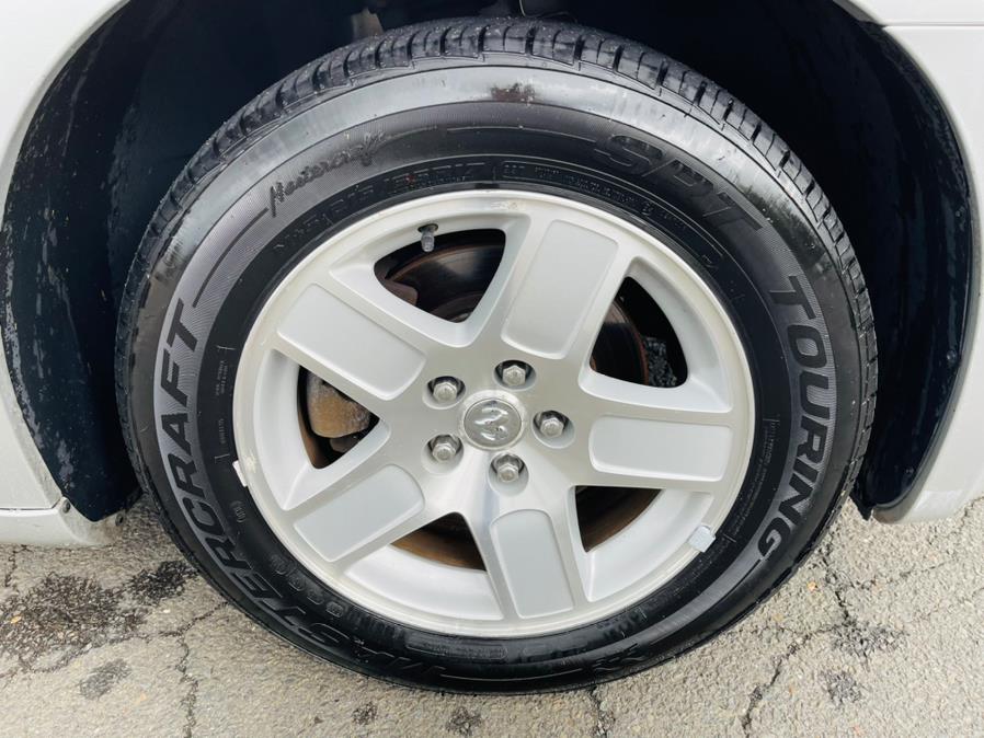 Used Dodge Charger 4dr Sdn RWD 2006 | Supreme Automotive. New Britain, Connecticut Used Dodge Charger 4dr Sdn RWD 2006 | Supreme Automotive. New Britain, Connecticut