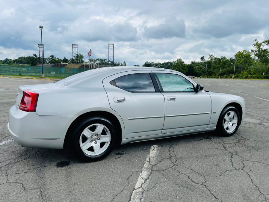 Used Dodge Charger 4dr Sdn RWD 2006 | Supreme Automotive. New Britain, Connecticut Used Dodge Charger 4dr Sdn RWD 2006 | Supreme Automotive. New Britain, Connecticut