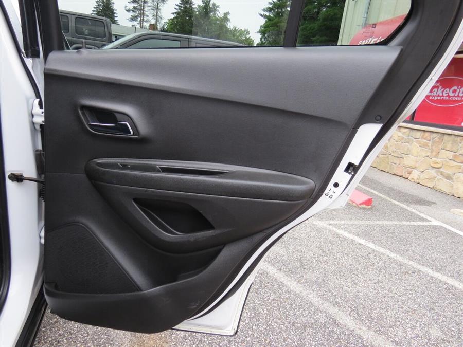 Used Chevrolet Trax LT AWD 4dr Crossover 2019 | Lake City Exports Inc. Auburn, Maine Used Chevrolet Trax LT AWD 4dr Crossover 2019 | Lake City Exports Inc. Auburn, Maine