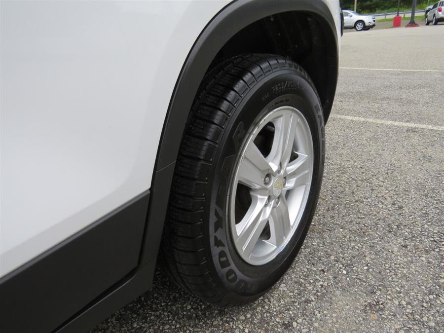 Used Chevrolet Trax LT AWD 4dr Crossover 2019 | Lake City Exports Inc. Auburn, Maine Used Chevrolet Trax LT AWD 4dr Crossover 2019 | Lake City Exports Inc. Auburn, Maine