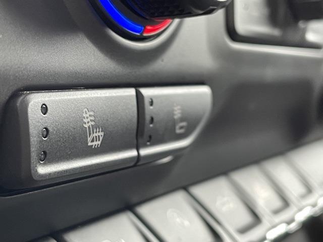 Used Chevrolet Silverado 1500 RST 2019 | Blasius Federal Road. Brookfield, Connecticut Used Chevrolet Silverado 1500 RST 2019 | Blasius Federal Road. Brookfield, Connecticut