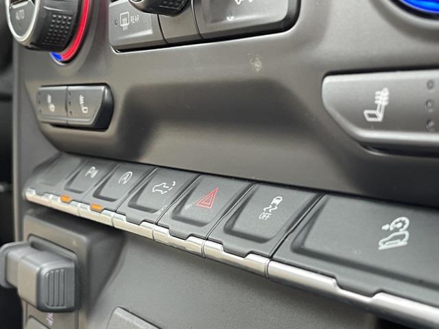 Used Chevrolet Silverado 1500 RST 2019 | Blasius Federal Road. Brookfield, Connecticut Used Chevrolet Silverado 1500 RST 2019 | Blasius Federal Road. Brookfield, Connecticut