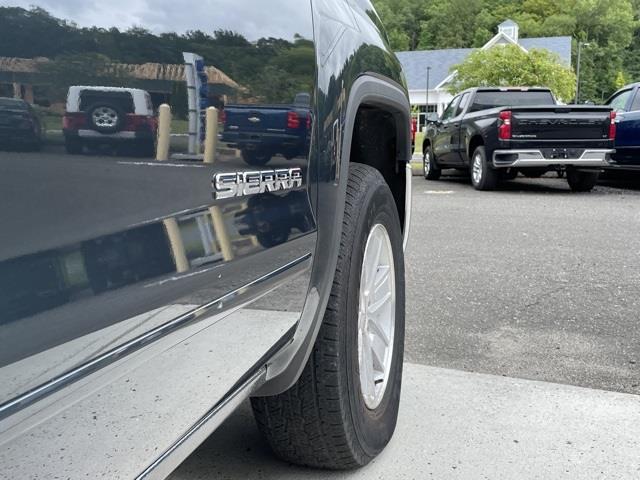 Used GMC Sierra 1500 SLE 2018 | Blasius Federal Road. Brookfield, Connecticut Used GMC Sierra 1500 SLE 2018 | Blasius Federal Road. Brookfield, Connecticut