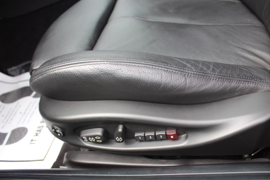 2010 BMW 6 Series 2dr Cpe 650i, available for sale in Great Neck, New York | Great Neck Car Buyers & Sellers. Great Neck, New York 2010 BMW 6 Series 2dr Cpe 650i, available for sale in Great Neck, New York | Great Neck Car Buyers & Sellers. Great Neck, New York