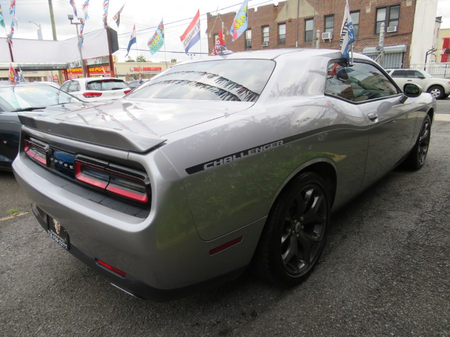 Used Dodge Challenger SXT PLUS 2018 | Road Masters II INC. Middle Village, New York Used Dodge Challenger SXT PLUS 2018 | Road Masters II INC. Middle Village, New York