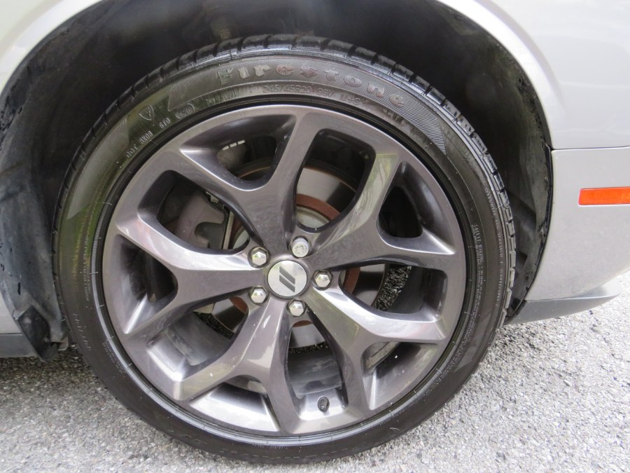 Used Dodge Challenger SXT PLUS 2018 | Road Masters II INC. Middle Village, New York Used Dodge Challenger SXT PLUS 2018 | Road Masters II INC. Middle Village, New York