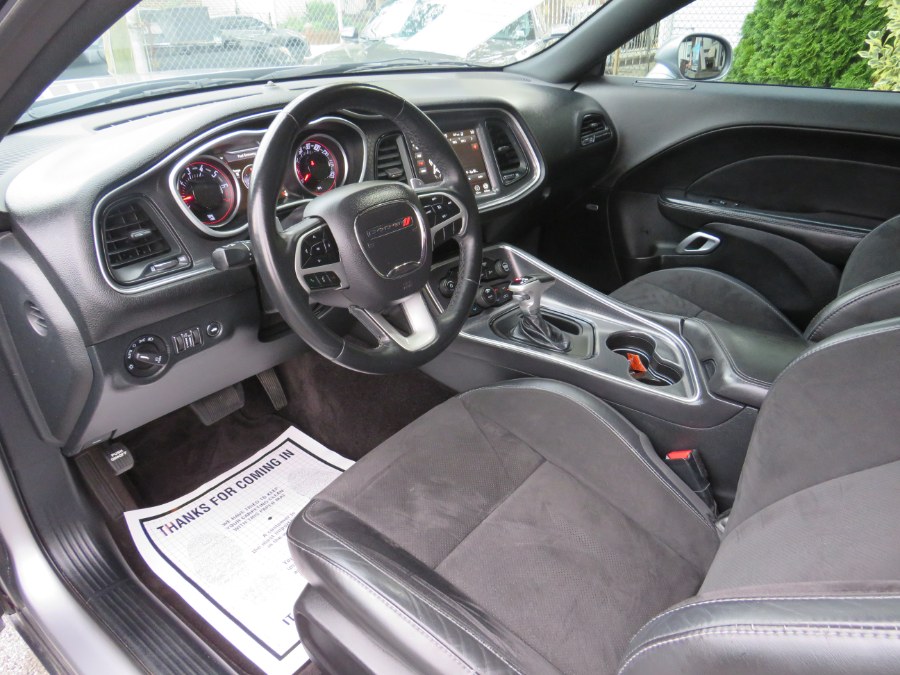 Used Dodge Challenger SXT PLUS 2018 | Road Masters II INC. Middle Village, New York Used Dodge Challenger SXT PLUS 2018 | Road Masters II INC. Middle Village, New York