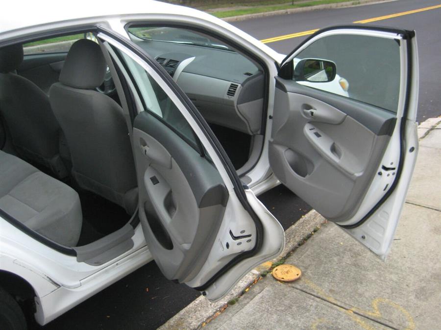 2009 Toyota Corolla LE 4dr Sedan 4A, available for sale in Massapequa, New York | Rite Choice Auto Inc.. Massapequa, New York 2009 Toyota Corolla LE 4dr Sedan 4A, available for sale in Massapequa, New York | Rite Choice Auto Inc.. Massapequa, New York