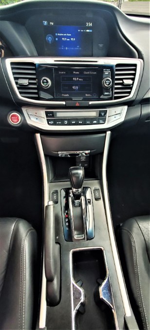 2014 Honda Accord Sedan 4dr I4 CVT EX-L w/Navi, available for sale in Temple Hills, Maryland | Temple Hills Used Car. Temple Hills, Maryland 2014 Honda Accord Sedan 4dr I4 CVT EX-L w/Navi, available for sale in Temple Hills, Maryland | Temple Hills Used Car. Temple Hills, Maryland