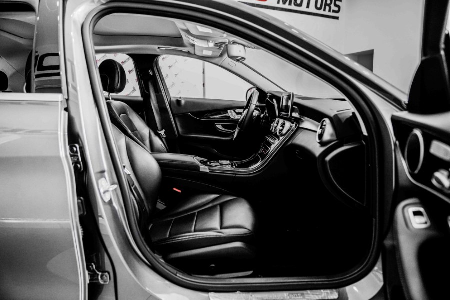 Used Mercedes-Benz C-Class C 300 4MATIC Sedan 2018 | 26 Motors Corp. Bronx, New York Used Mercedes-Benz C-Class C 300 4MATIC Sedan 2018 | 26 Motors Corp. Bronx, New York