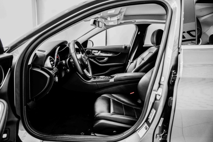 Used Mercedes-Benz C-Class C 300 4MATIC Sedan 2018 | 26 Motors Corp. Bronx, New York Used Mercedes-Benz C-Class C 300 4MATIC Sedan 2018 | 26 Motors Corp. Bronx, New York