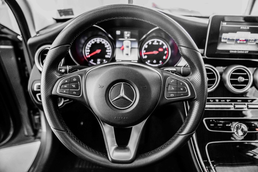 Used Mercedes-Benz C-Class C 300 4MATIC Sedan 2018 | 26 Motors Corp. Bronx, New York Used Mercedes-Benz C-Class C 300 4MATIC Sedan 2018 | 26 Motors Corp. Bronx, New York