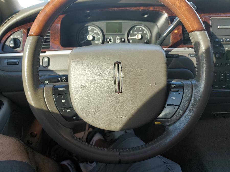 2011 Lincoln Town Car 4dr Sdn Signature Limited, available for sale in Springfield, Massachusetts | Absolute Motors Inc. Springfield, Massachusetts 2011 Lincoln Town Car 4dr Sdn Signature Limited, available for sale in Springfield, Massachusetts | Absolute Motors Inc. Springfield, Massachusetts