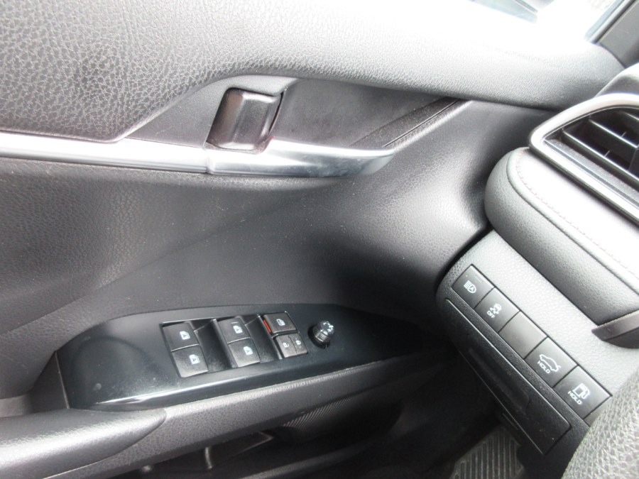 Used Toyota Camry LE Auto (Natl) 2019 | Route 27 Auto Mall. Linden, New Jersey Used Toyota Camry LE Auto (Natl) 2019 | Route 27 Auto Mall. Linden, New Jersey