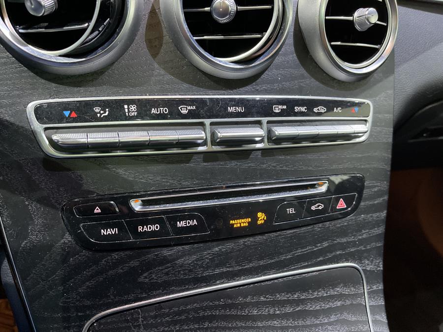 Used Mercedes-Benz GLC GLC 300 4MATIC SUV 2018 | Dream Car Gallery. Woodbury, New York Used Mercedes-Benz GLC GLC 300 4MATIC SUV 2018 | Dream Car Gallery. Woodbury, New York