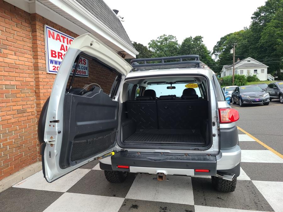2007 Toyota FJ Cruiser 4WD 4dr Auto, available for sale in Waterbury, Connecticut | National Auto Brokers, Inc.. Waterbury, Connecticut 2007 Toyota FJ Cruiser 4WD 4dr Auto, available for sale in Waterbury, Connecticut | National Auto Brokers, Inc.. Waterbury, Connecticut