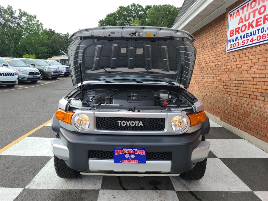 2007 Toyota FJ Cruiser 4WD 4dr Auto, available for sale in Waterbury, Connecticut | National Auto Brokers, Inc.. Waterbury, Connecticut 2007 Toyota FJ Cruiser 4WD 4dr Auto, available for sale in Waterbury, Connecticut | National Auto Brokers, Inc.. Waterbury, Connecticut
