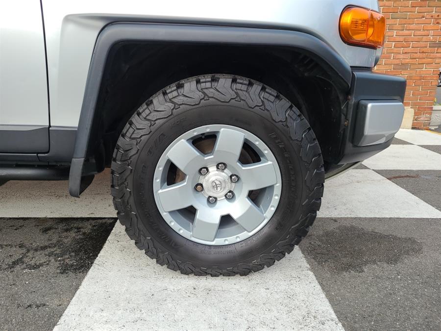 2007 Toyota FJ Cruiser 4WD 4dr Auto, available for sale in Waterbury, Connecticut | National Auto Brokers, Inc.. Waterbury, Connecticut 2007 Toyota FJ Cruiser 4WD 4dr Auto, available for sale in Waterbury, Connecticut | National Auto Brokers, Inc.. Waterbury, Connecticut
