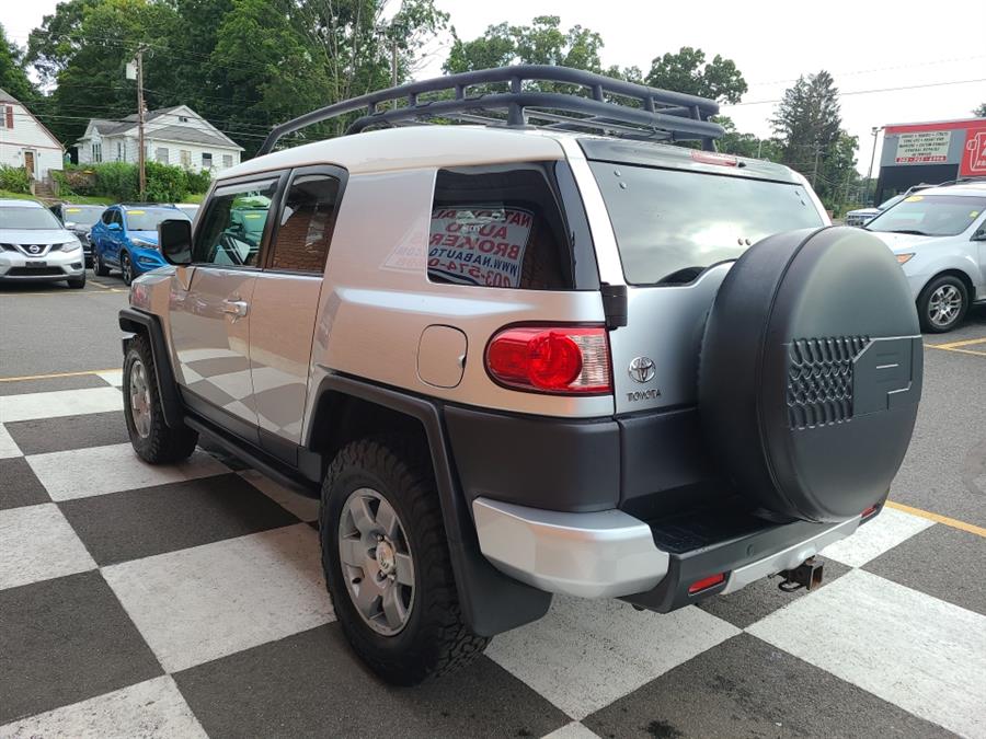 2007 Toyota FJ Cruiser 4WD 4dr Auto, available for sale in Waterbury, Connecticut | National Auto Brokers, Inc.. Waterbury, Connecticut 2007 Toyota FJ Cruiser 4WD 4dr Auto, available for sale in Waterbury, Connecticut | National Auto Brokers, Inc.. Waterbury, Connecticut