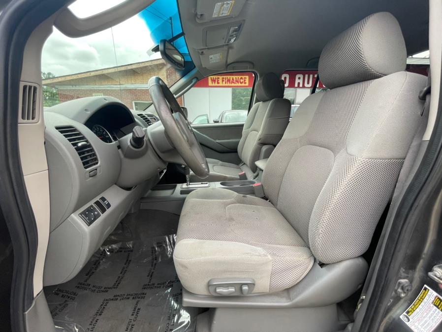 Used Nissan Frontier 4WD Crew Cab SWB Auto LE 2008 | Toro Auto. East Windsor, Connecticut Used Nissan Frontier 4WD Crew Cab SWB Auto LE 2008 | Toro Auto. East Windsor, Connecticut
