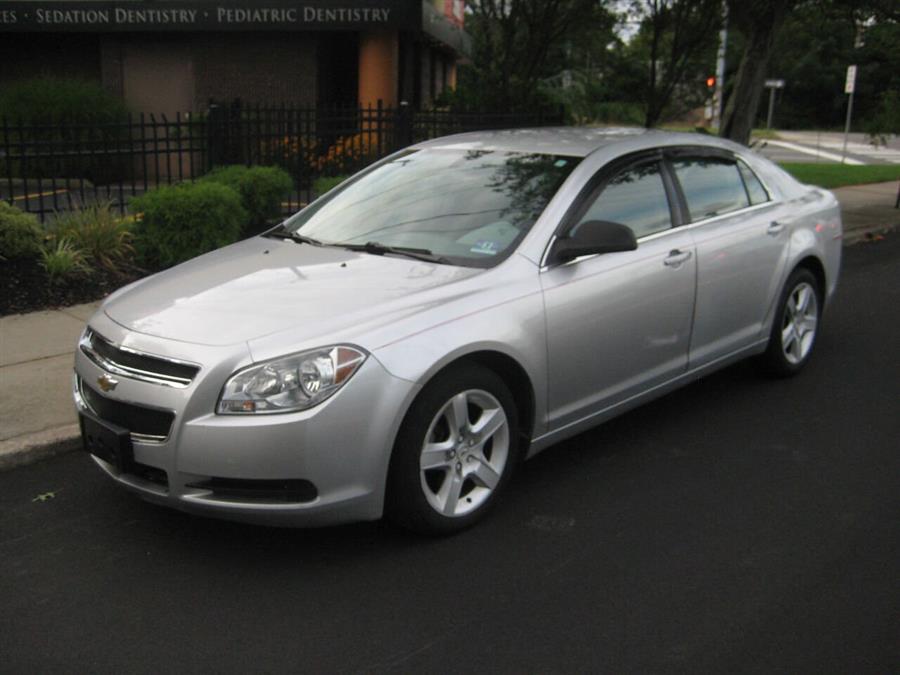 2010 Chevrolet Malibu LS 4dr Sedan, available for sale in Massapequa, New York | Rite Choice Auto Inc.. Massapequa, New York