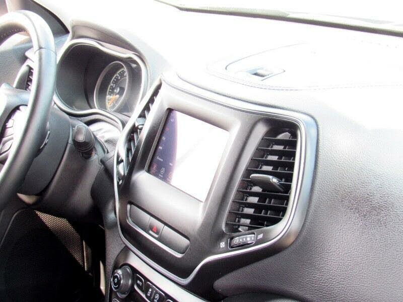 Used Jeep Cherokee Latitude Plus 4x4 2019 | NJ Used Cars Center. Irvington, New Jersey Used Jeep Cherokee Latitude Plus 4x4 2019 | NJ Used Cars Center. Irvington, New Jersey