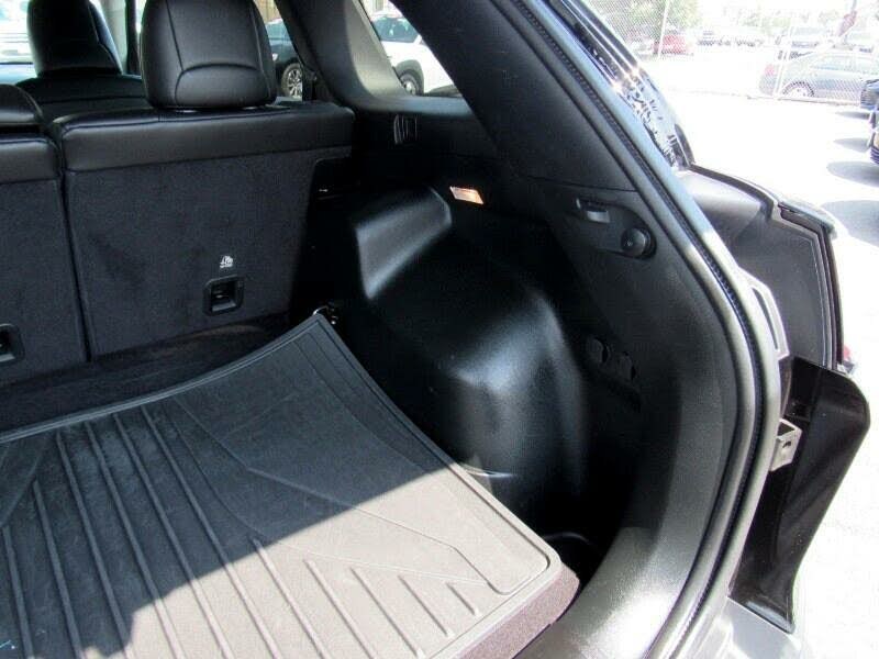Used Jeep Cherokee Latitude Plus 4x4 2019 | NJ Used Cars Center. Irvington, New Jersey Used Jeep Cherokee Latitude Plus 4x4 2019 | NJ Used Cars Center. Irvington, New Jersey