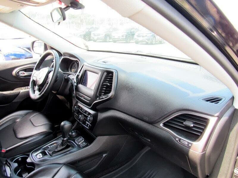 Used Jeep Cherokee Latitude Plus 4x4 2019 | NJ Used Cars Center. Irvington, New Jersey Used Jeep Cherokee Latitude Plus 4x4 2019 | NJ Used Cars Center. Irvington, New Jersey