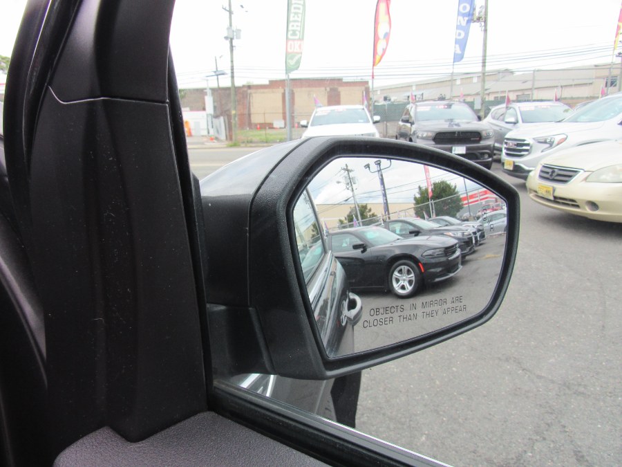 Used Ford Escape SEL 4WD 2019 | NJ Used Cars Center. Irvington, New Jersey Used Ford Escape SEL 4WD 2019 | NJ Used Cars Center. Irvington, New Jersey