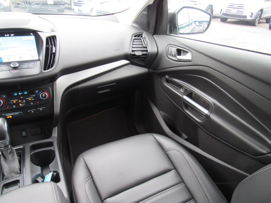 Used Ford Escape SEL 4WD 2019 | NJ Used Cars Center. Irvington, New Jersey Used Ford Escape SEL 4WD 2019 | NJ Used Cars Center. Irvington, New Jersey
