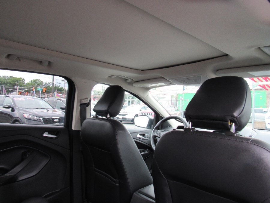 Used Ford Escape SEL 4WD 2019 | NJ Used Cars Center. Irvington, New Jersey Used Ford Escape SEL 4WD 2019 | NJ Used Cars Center. Irvington, New Jersey